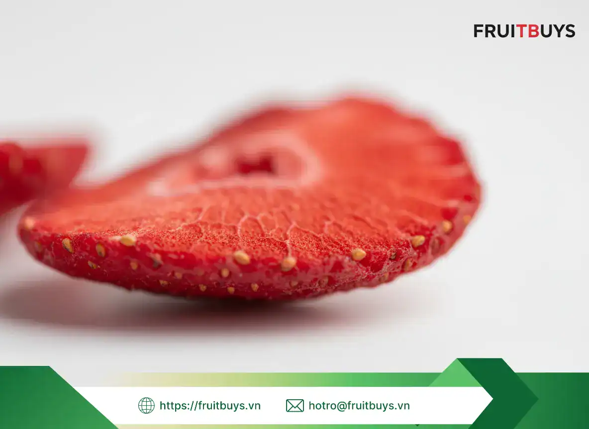 Quy Trình Sản Xuất Dâu Sấy Thăng Hoa (9) FRUITBUYS VIETNAM